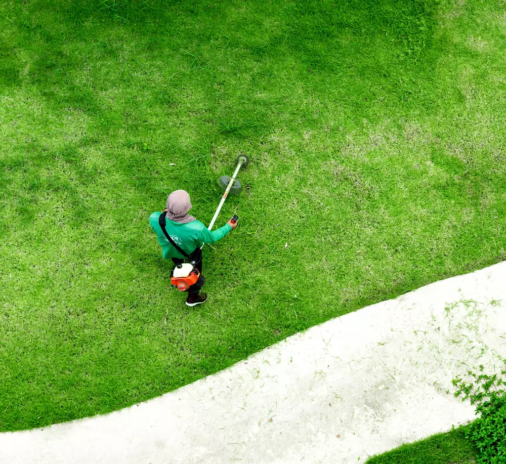 Entretien d'espaces verts à Neufchâteau